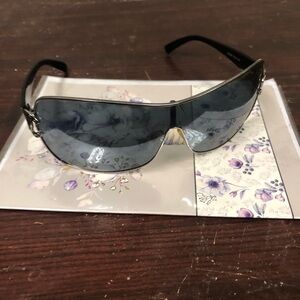 CHANEL Black Frame Sunglasses
